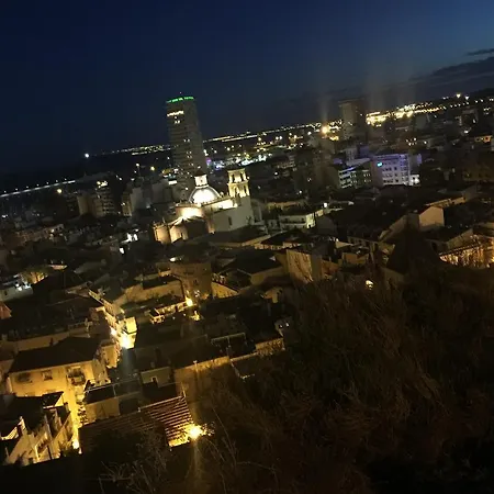 Hostel Barrio Boutik Long