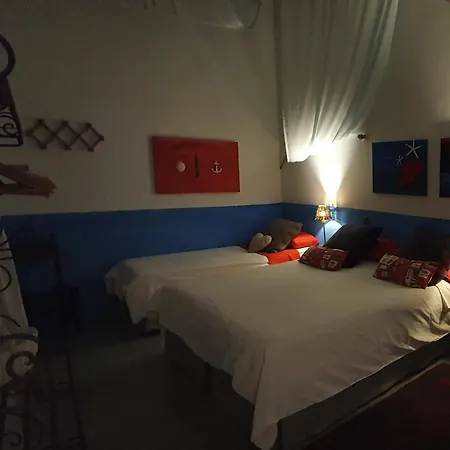Barrio Boutik Long Hostal *